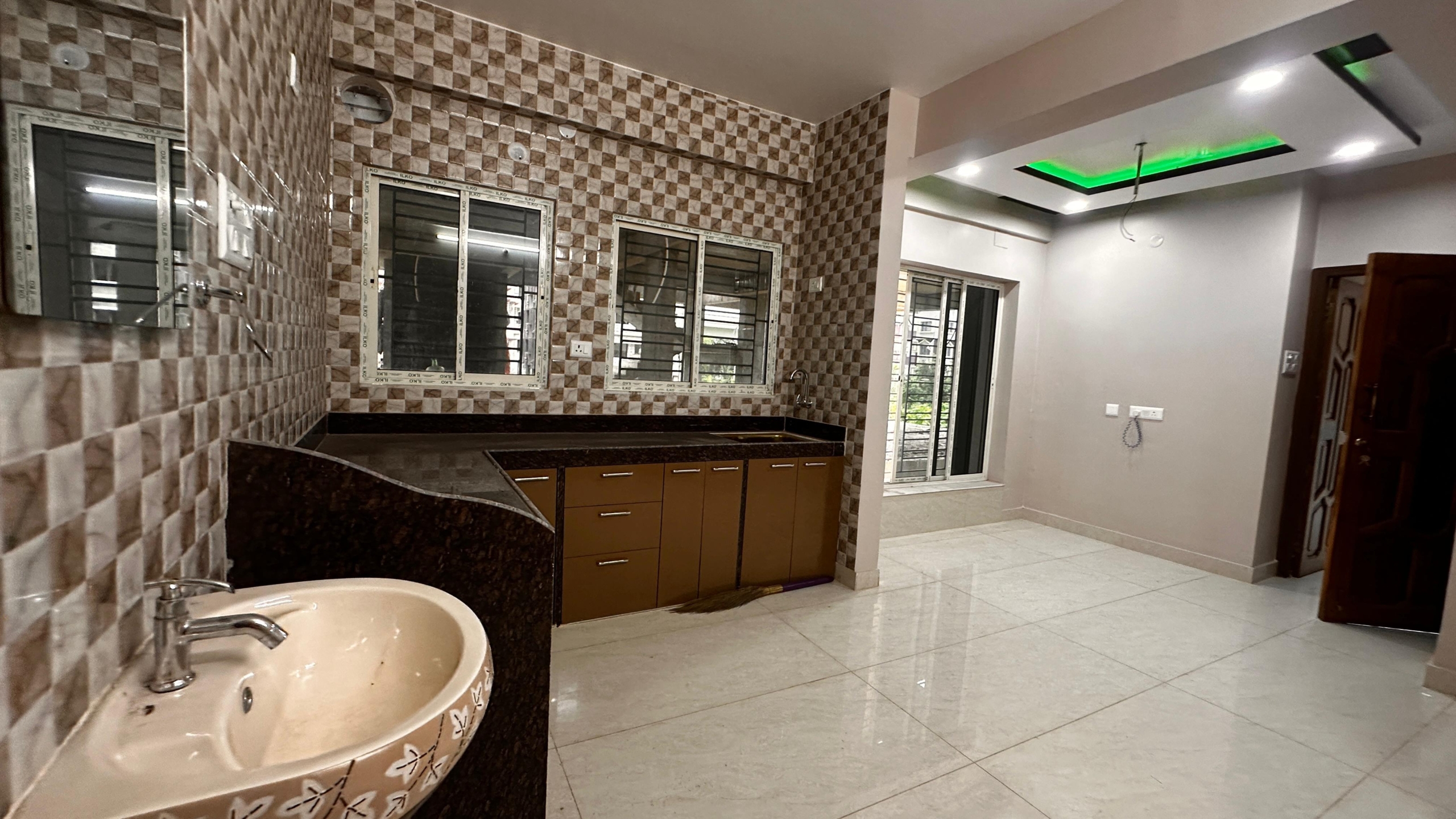 2 bhk flat near eco park kolkata 