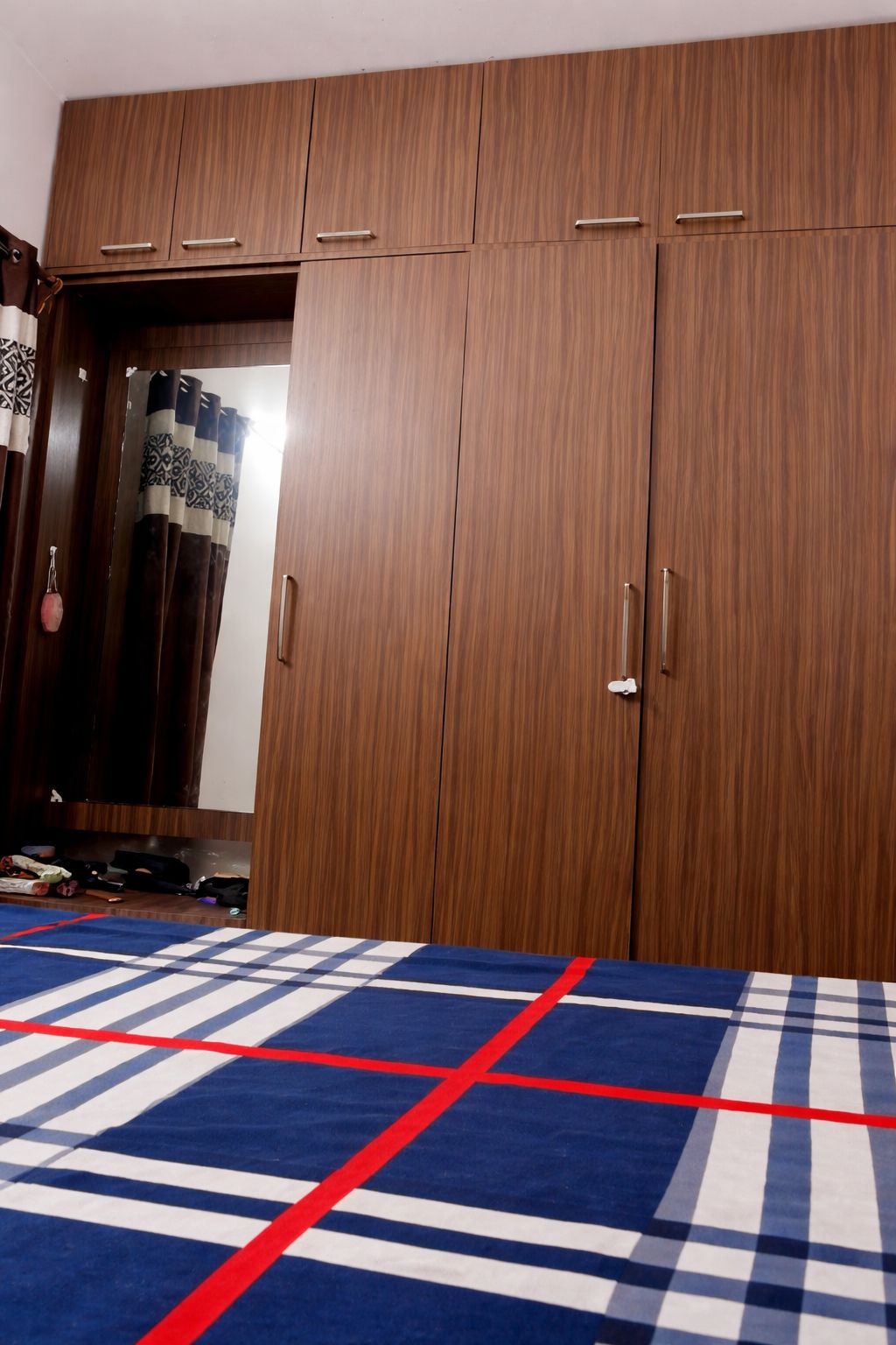 2 BHK flat for Rent uniworld city in Newtown